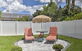 Relaxing Tampa Abode With Screened Lanai And Pool